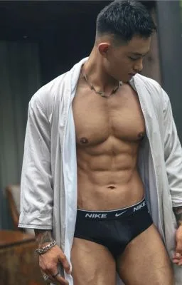 Ảnh bìa của Các anh rể tui bị sàm sỡ làm bottom (Truyện Gay)