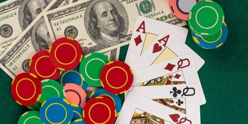 Một điểm nổi bật khác của game bài Az888 là giao diện được thiết kế hiện đại với cách sắp xếp khoa học và trực quan. Ng…